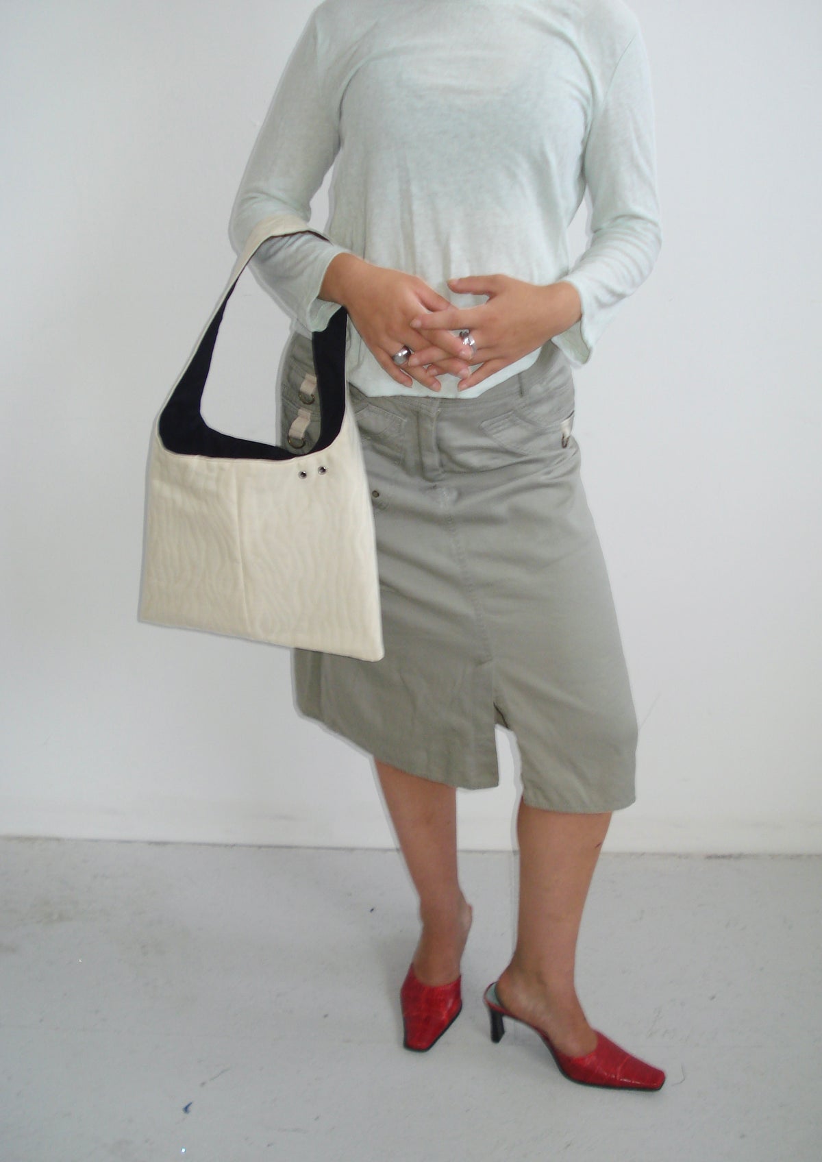 CREAM WAVY MINI BAG
