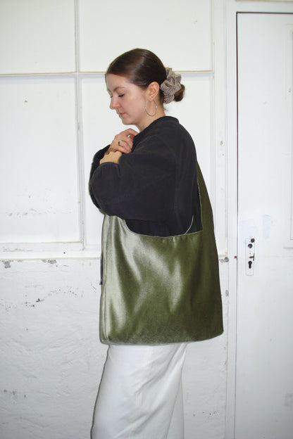 LIGHT GREEN VELVET BIG BAG