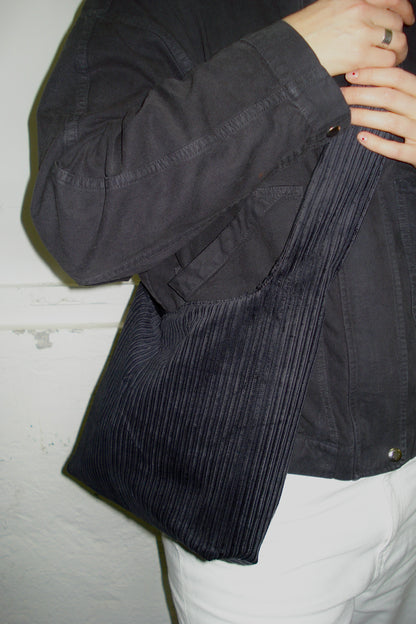 DARK GREY CORDUROY MEDIUM BAG