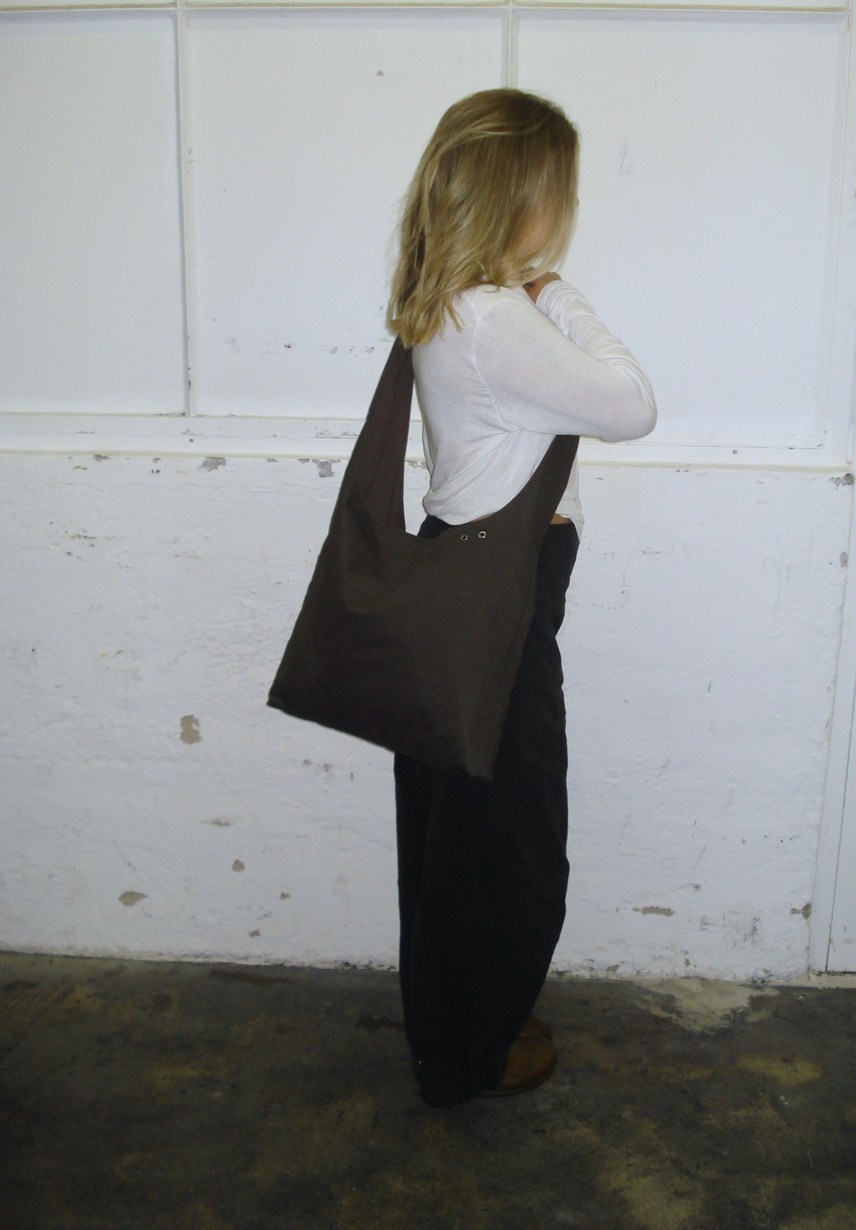 BROWN CHECKERED BIG CROSSBODY BAG