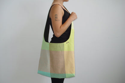 CHECKERED BIG CROSSBODY BAG