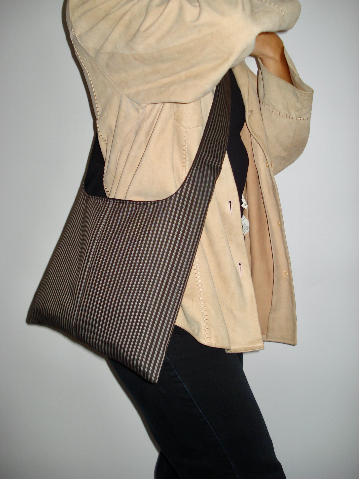 BLACK GREY STRIPED MEDIUM BAG