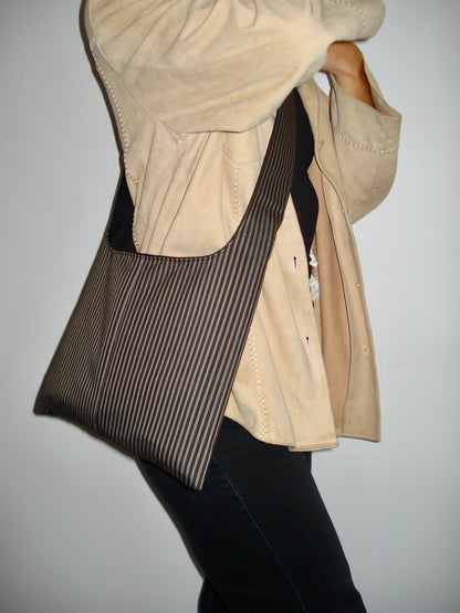 BLACK GREY STRIPED MEDIUM BAG
