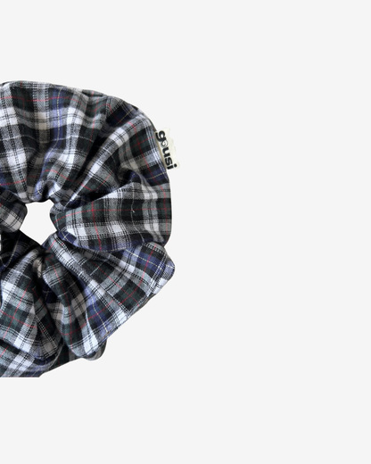 GREY CHECKERED SCRUNCHIE